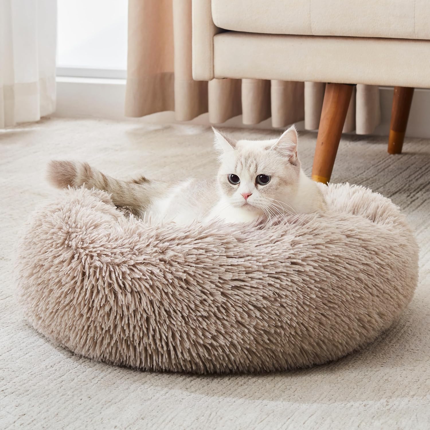 Plushy Round Pet Bed